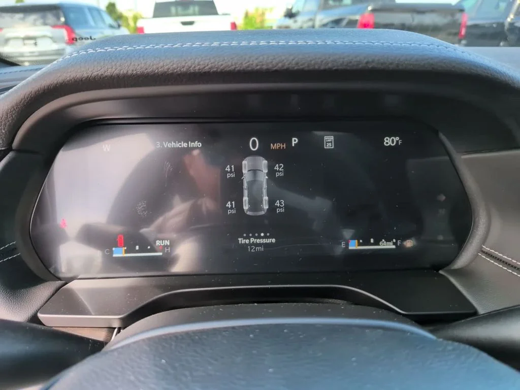 New 2026 White Jeep Altitude image 22