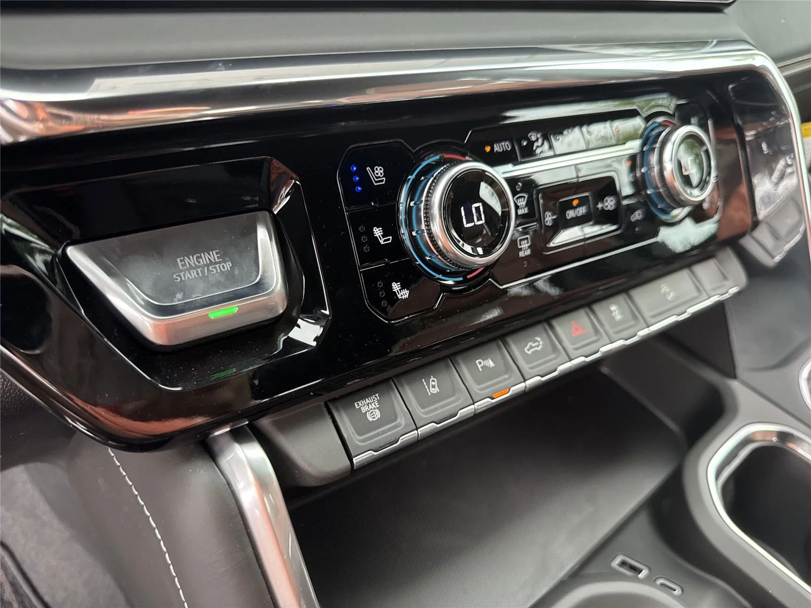 New 2026 Onyx Black GMC Denali Ultimate image 14