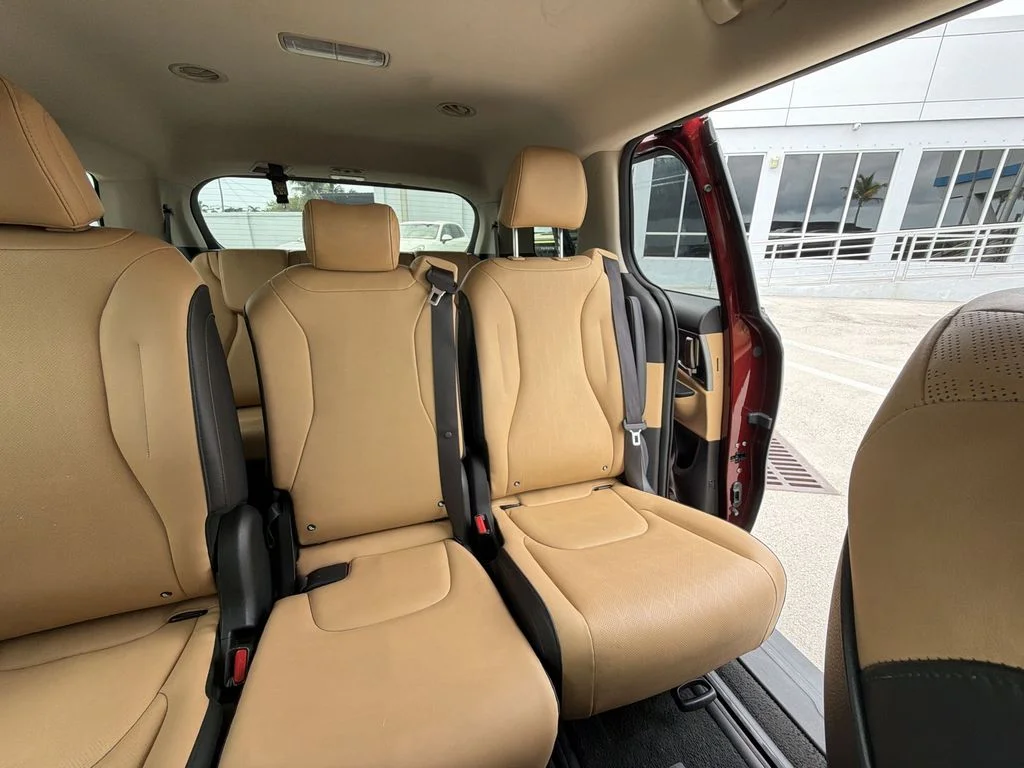 Used 2024 Red Kia LX image 14
