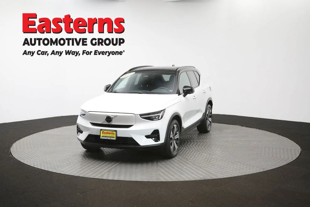 Used 2023 White Volvo Twin Plus image 48