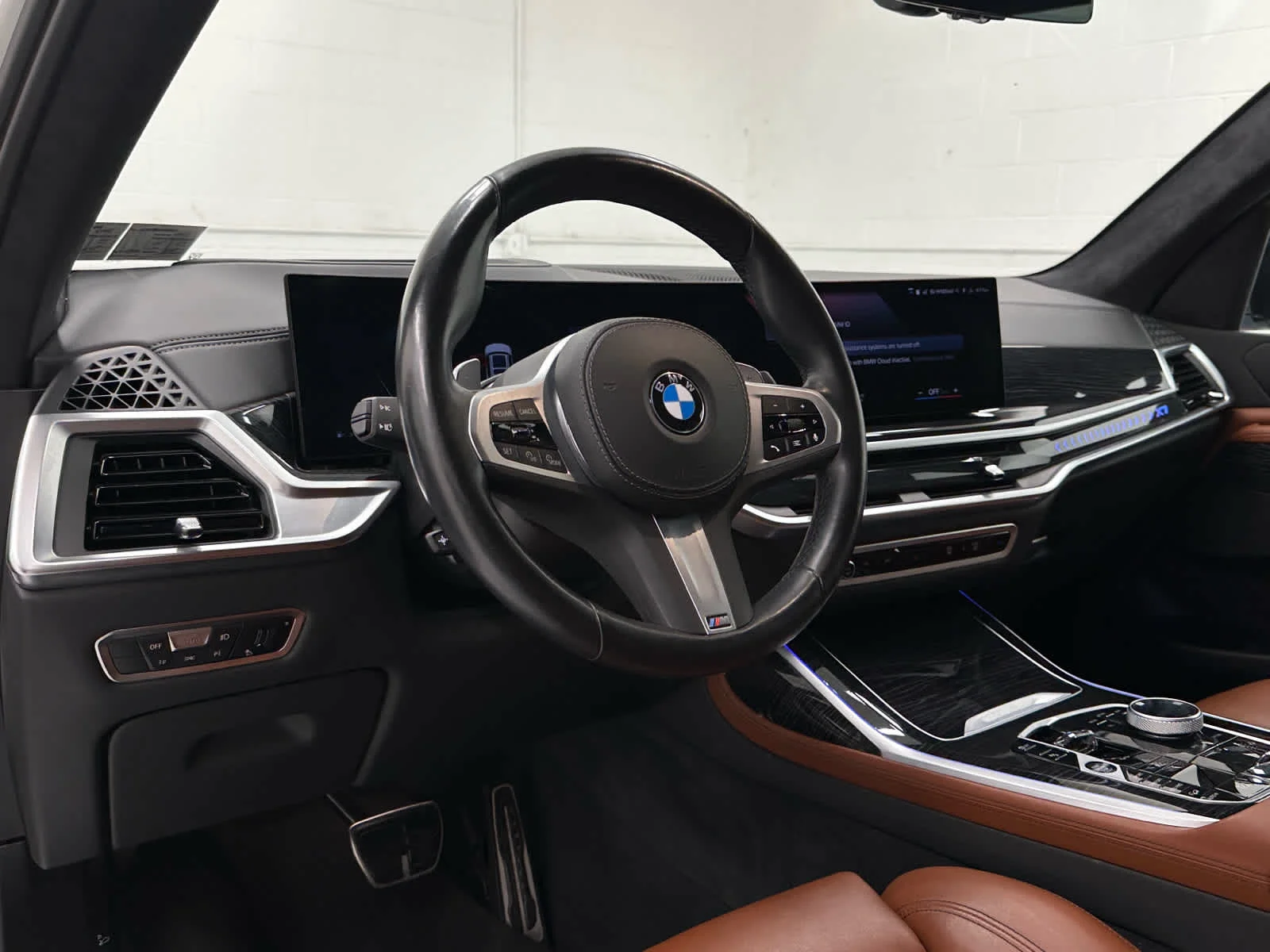Used 2023 Alpine White BMW xDrive40i image 10