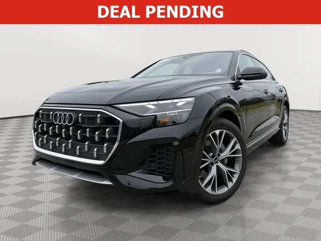 2025 Audi Q8 Premium Plus