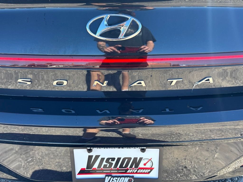 Used 2023 Blue Hyundai SEL Plus image 15