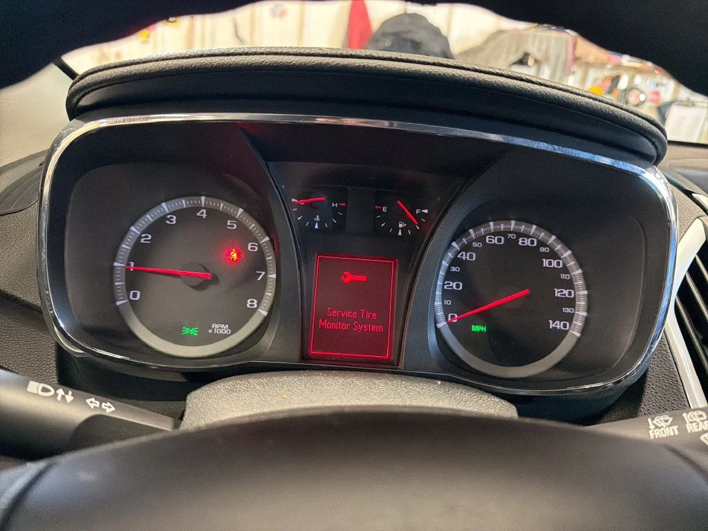 Used 2017 White GMC SLE-1 image 20