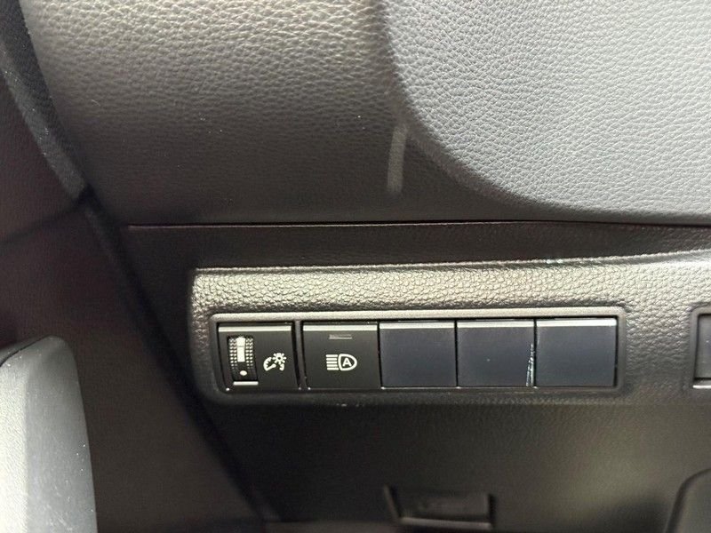 Used 2021 Celestite Toyota LE image 29