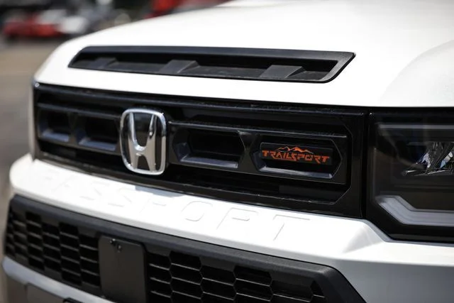 New 2026 Platinum White Pearl Honda TrailSport Elite image 3