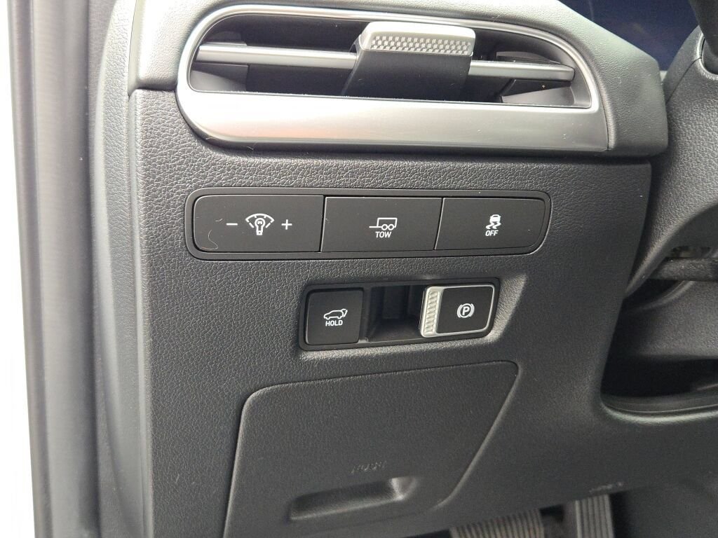 Certified Used 2023 White Hyundai SEL image 25