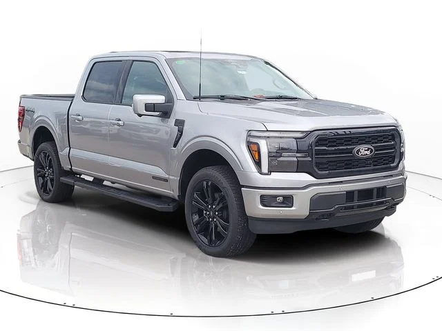 New 2026 Silver Metallic Ford Lariat image 3