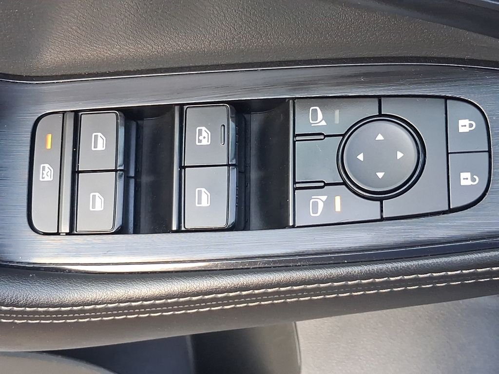 Used 2024 Gray Nissan SV image 21