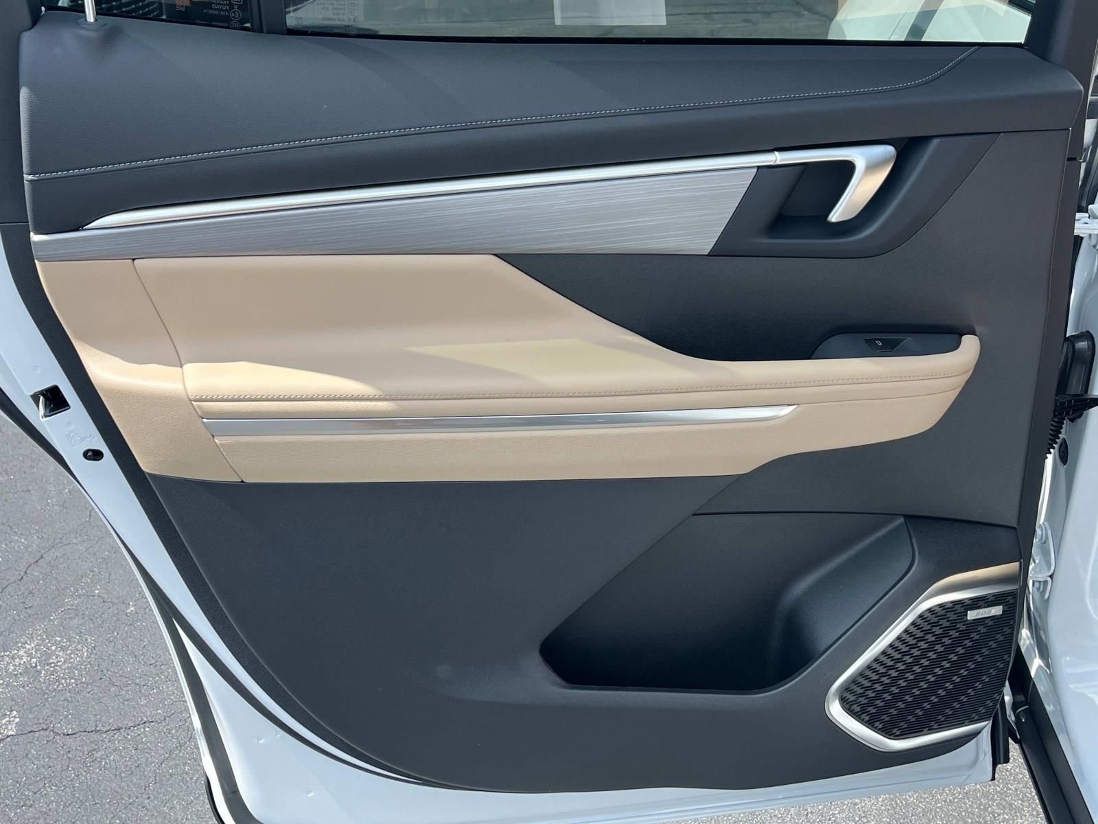 2026 Buick Enclave Preferred - Photo 18