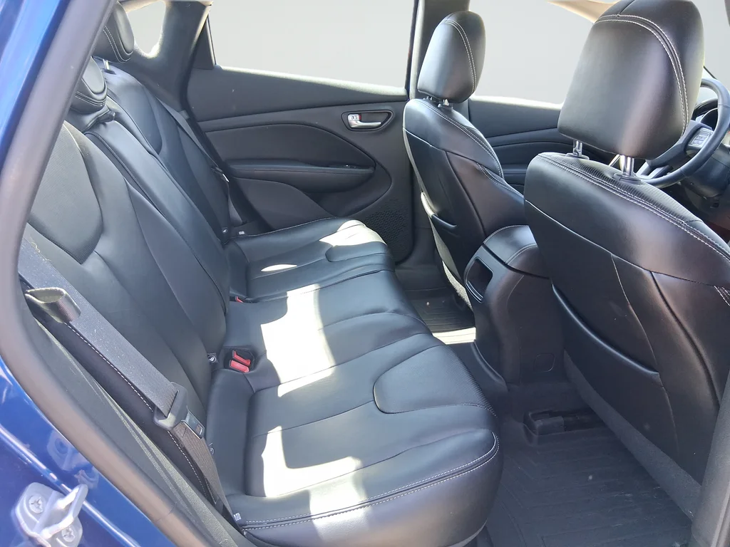 Used 2014 Blue Dodge Limited image 24