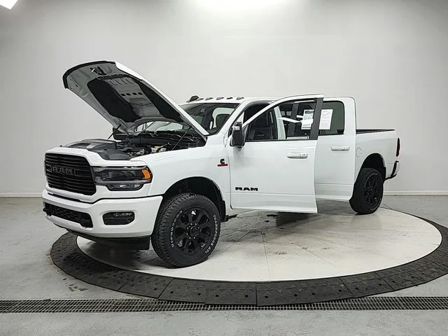 Used 2023 White Ram Laramie image 11