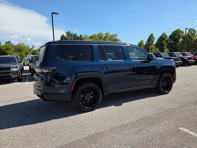 New 2026 Fathom Blue Pearl-Coat Exterior Paint (Late Availability) Jeep Limited Reserve image 14