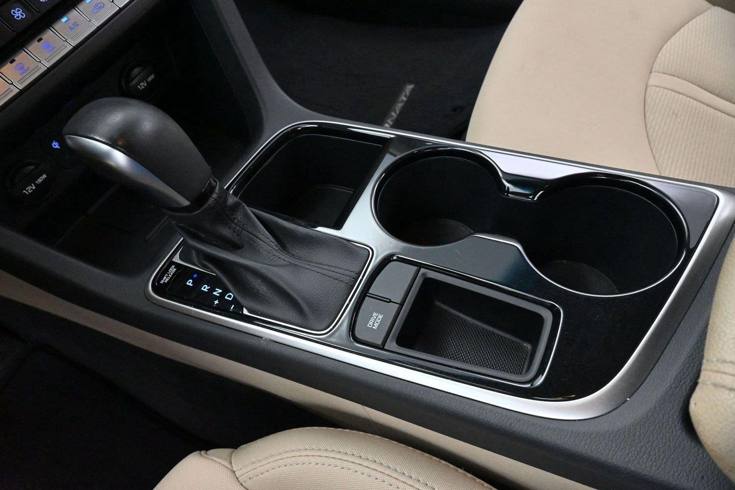 Used 2019 Phantom Black Hyundai SEL image 25