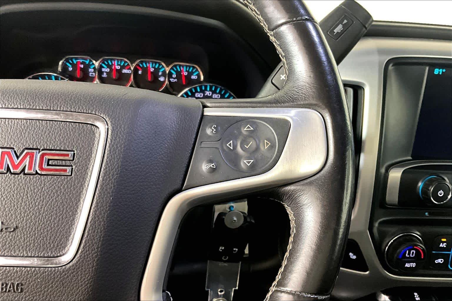 Used 2018 Cardinal Red GMC SLE image 24