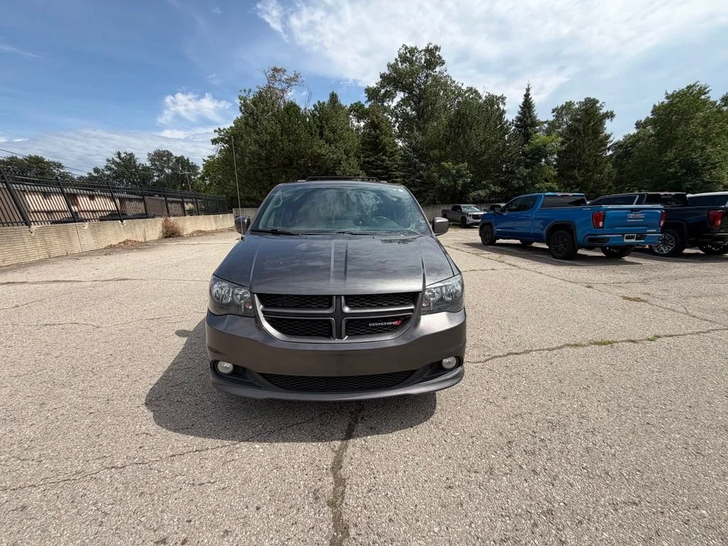 Used 2019 Gray Dodge GT image 3