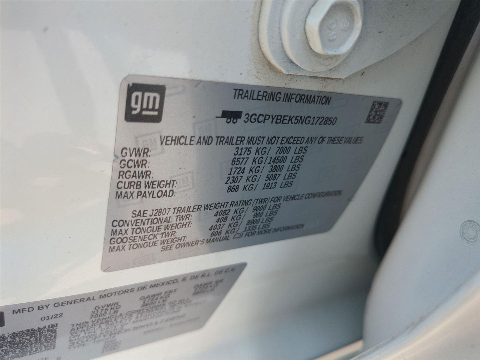 Used 2022 Summit White Chevrolet Custom image 38