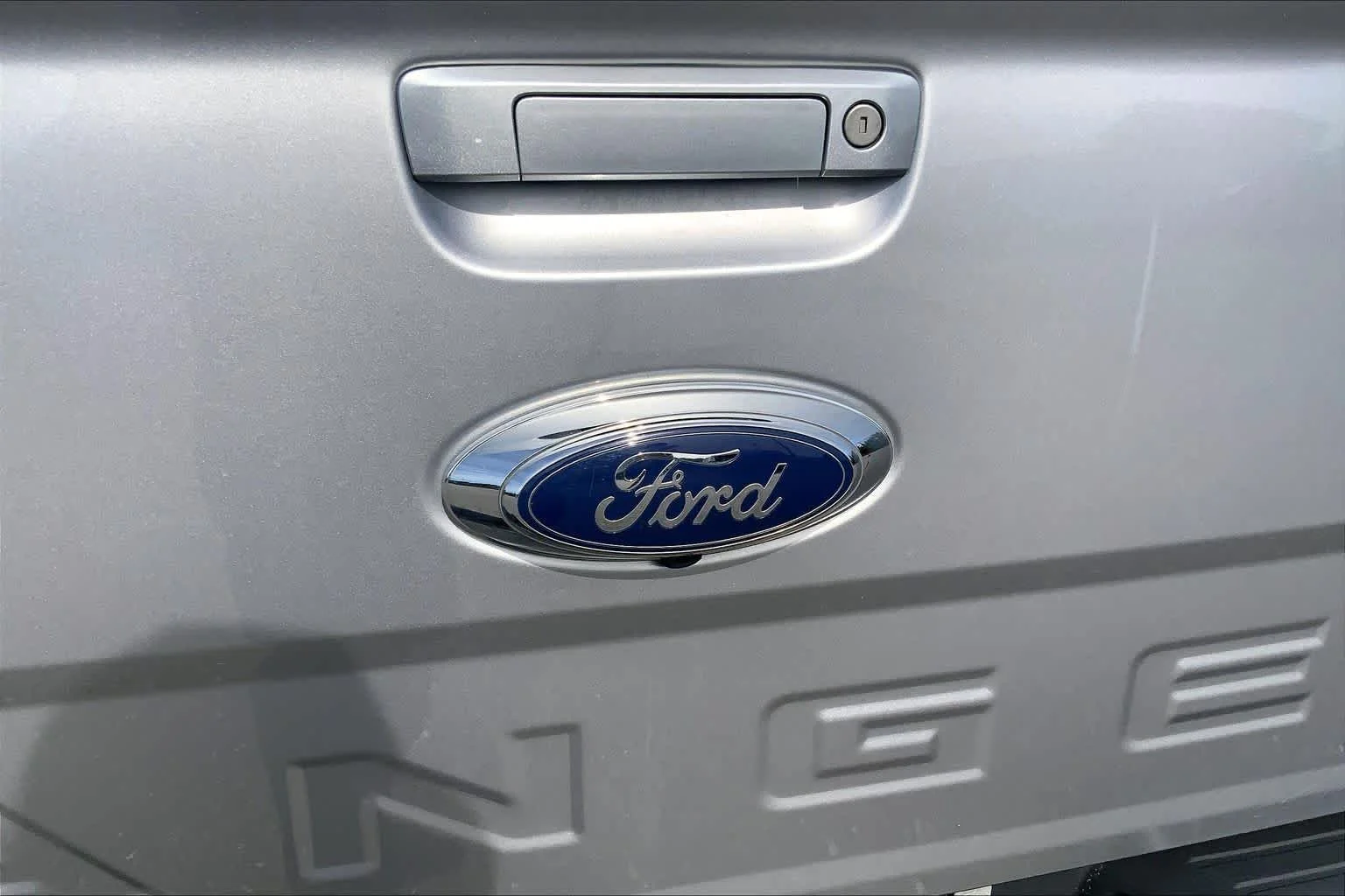 Certified Used 2020 Iconic Silver Ford LARIAT image 10