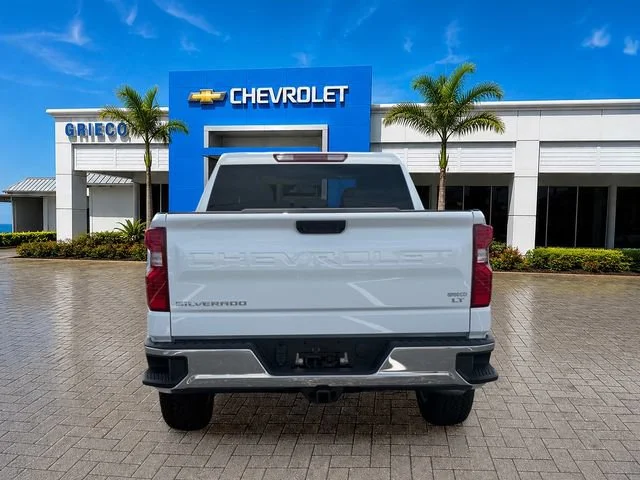 New 2026 Summit White Chevrolet LT (2FL) image 5