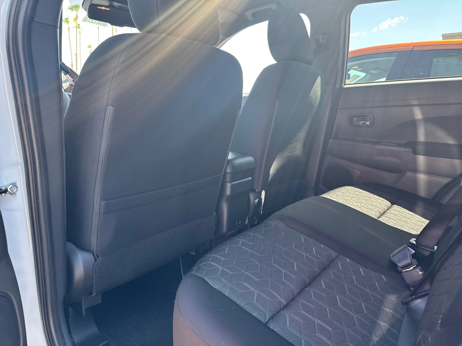 Used 2025 White Diamond Mitsubishi Trail Edition image 26