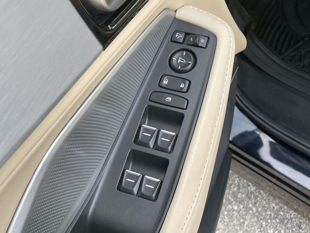 Used 2025 Black Acura w/Technology Package image 6