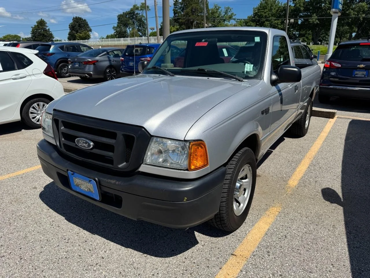 Used 2004 Silver Metallic Ford Reg Cab 3.0L XLT image 10