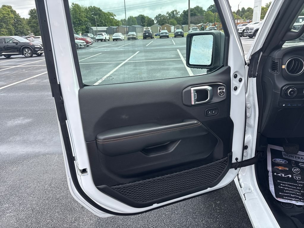 Used 2024 White Jeep Sahara 4xe image 11
