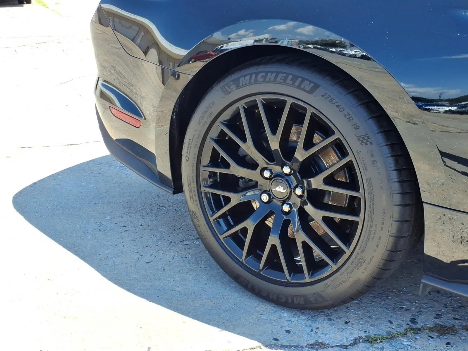 Used 2018 Shadow Black Ford GT Premium image 10