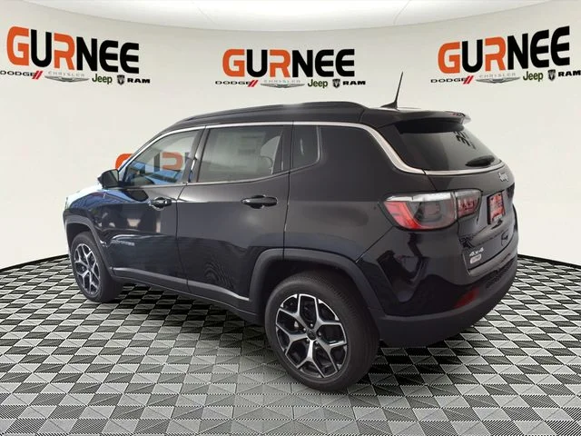 New 2026 Diamond Black Crystal Pearl-Coat Exterior Paint Jeep Limited image 3