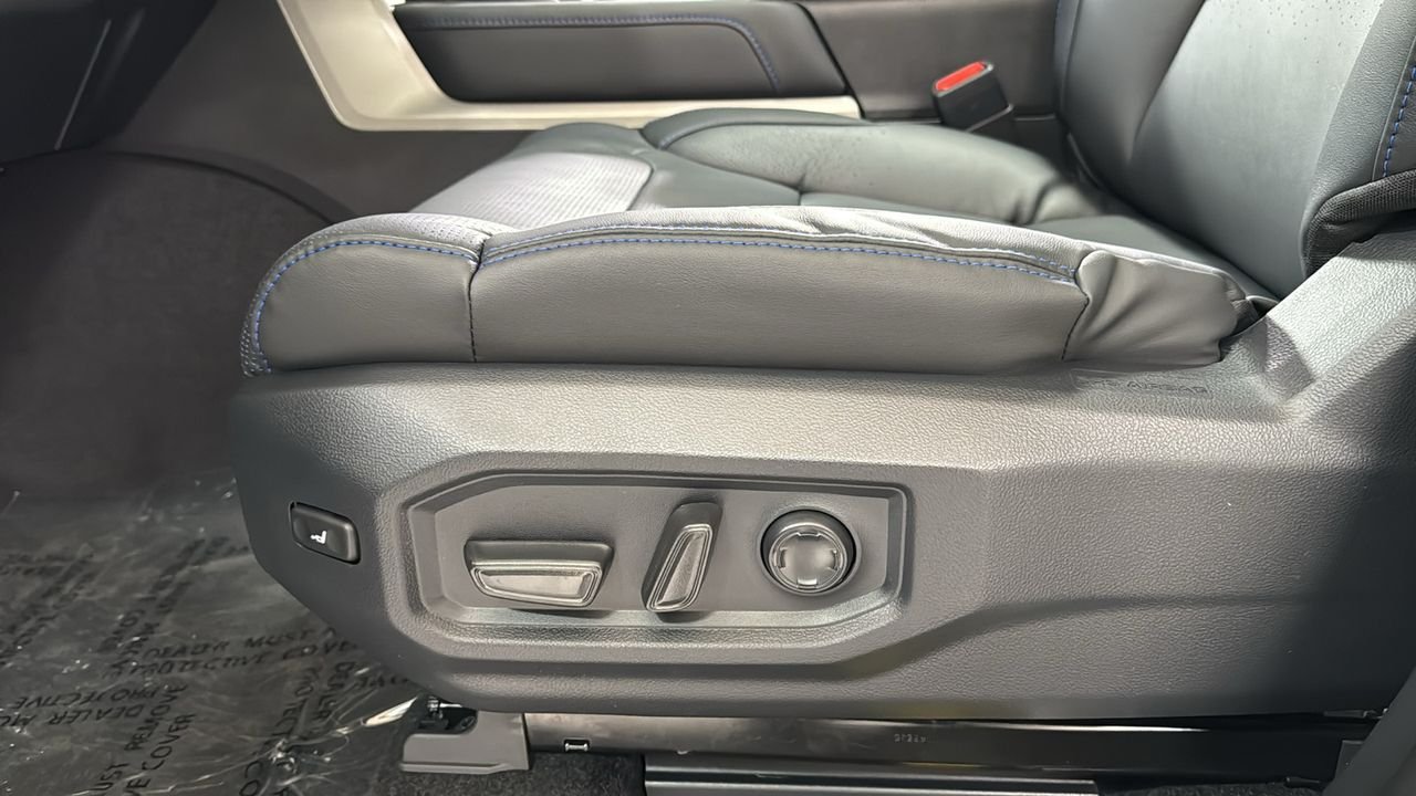 2026 Toyota Tundra Platinum - Photo 14