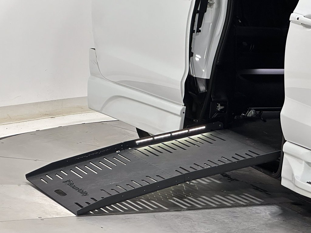 Used 2025 White Chrysler Wheelchair Accessible-  Select image 23