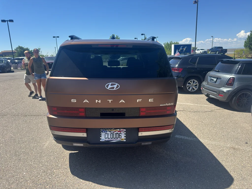 Used 2025 Earthy Brass Matte Hyundai Limited image 4