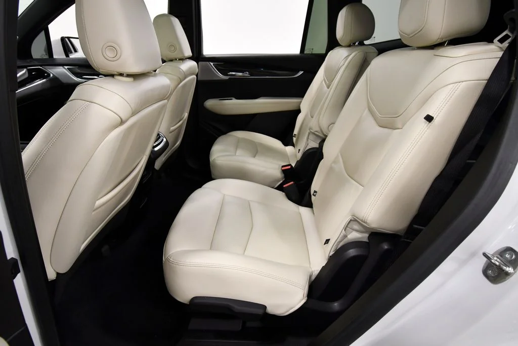 Used 2023 White Cadillac Sport image 15