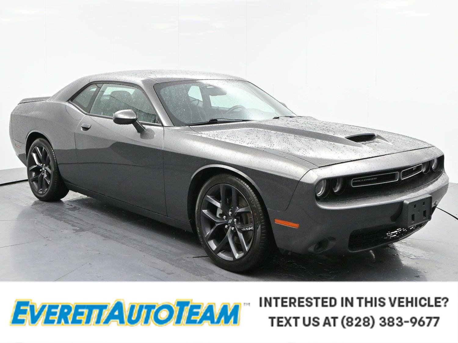 2022 Dodge Challenger GT Auto's photo