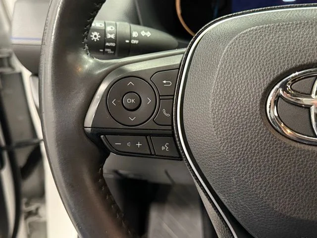 Used 2020 White Toyota XSE image 18