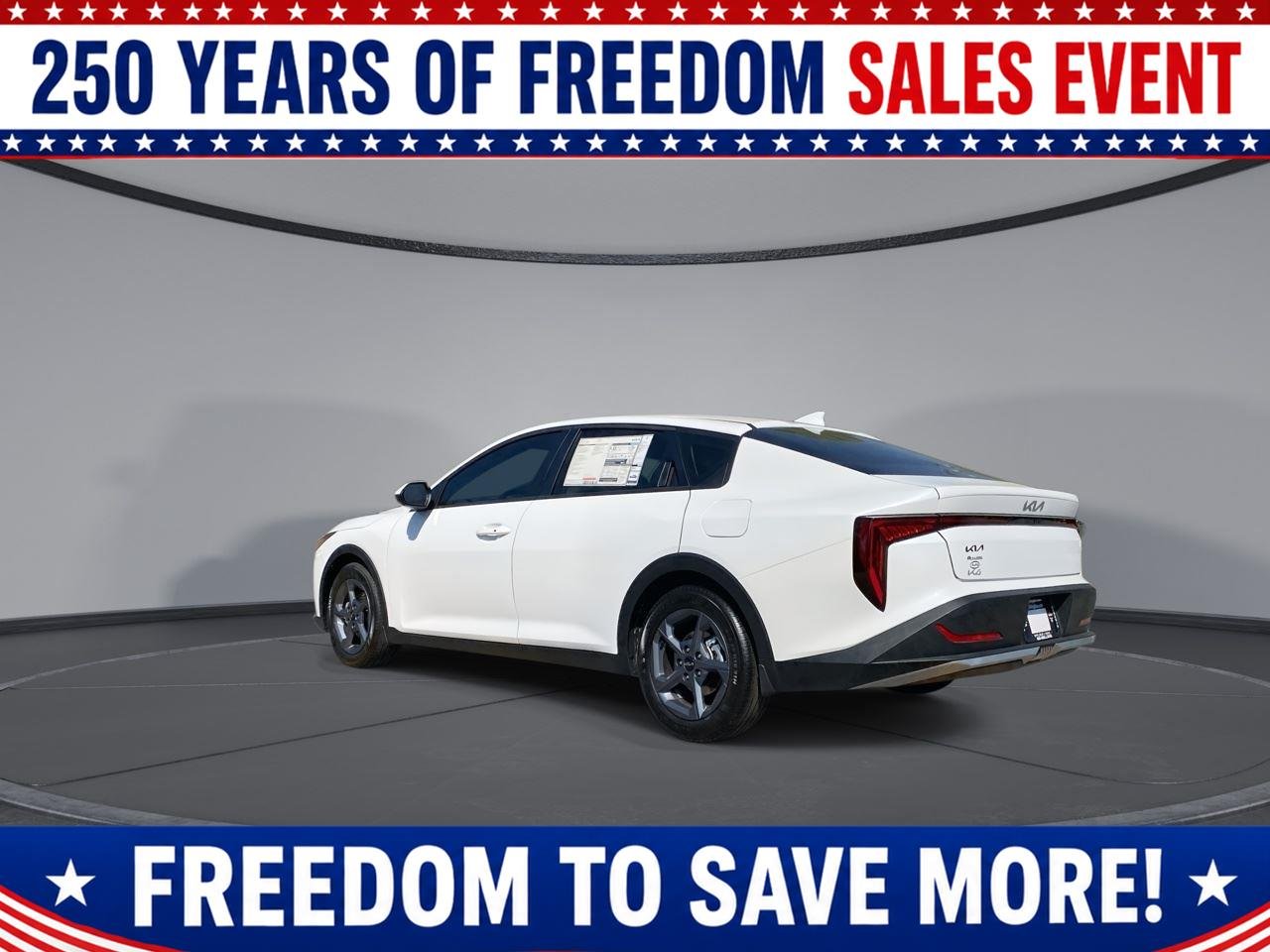 New 2026 Snow White Pearl Kia LXS image 6