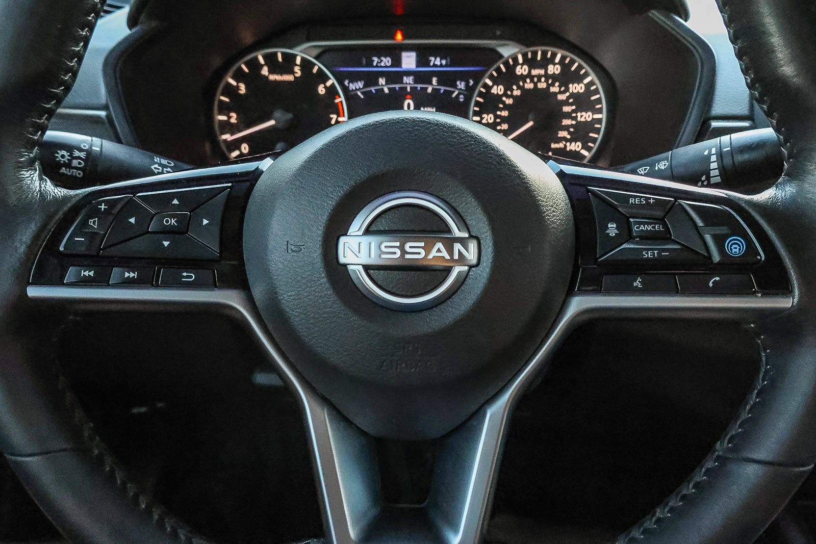 Used 2024 White Nissan 2.5 SL image 30