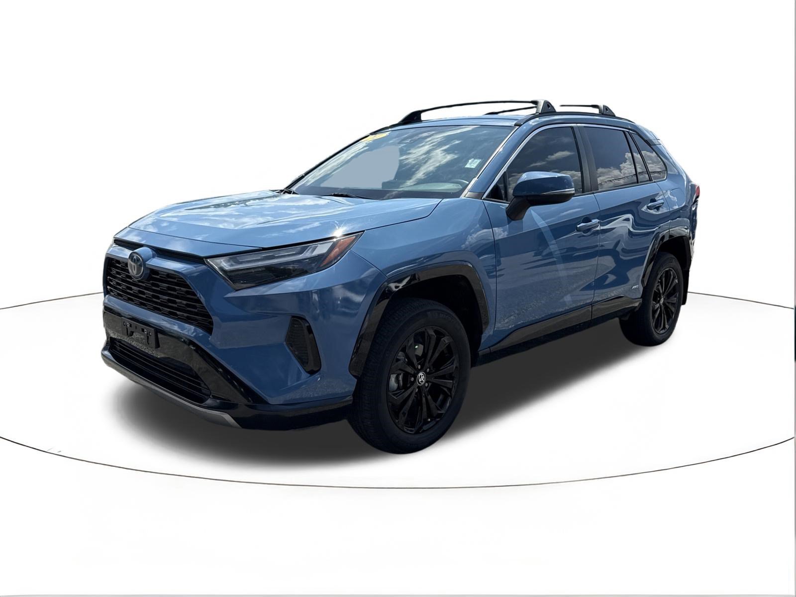2024 Toyota RAV4 SE - Photo 7