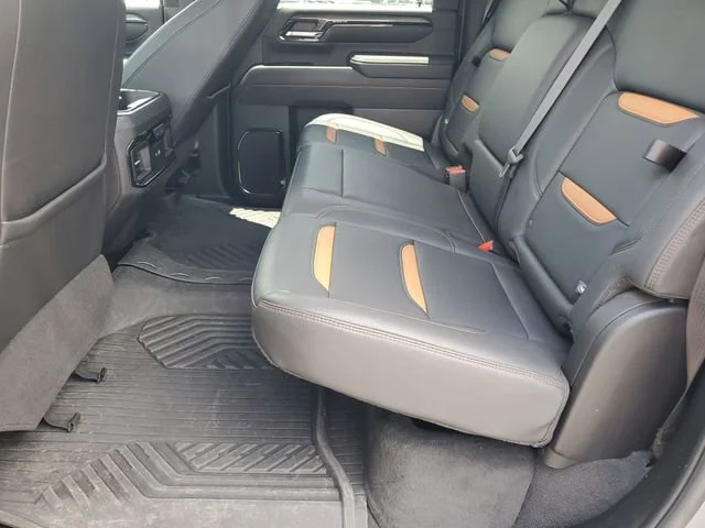 Used 2024 Sterling Metallic GMC AT4 image 22
