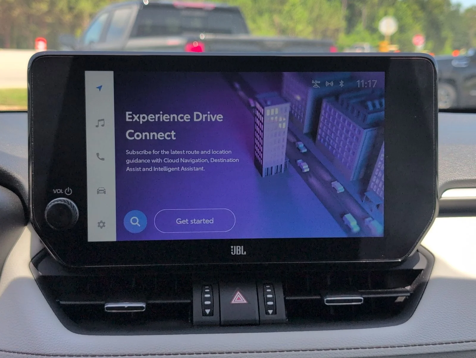Used 2024  Toyota XLE Premium image 18