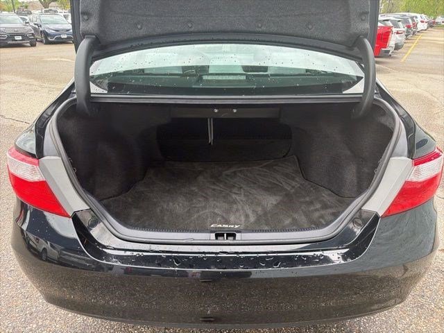 Used 2016 Midnight Black Metallic Toyota LE image 13