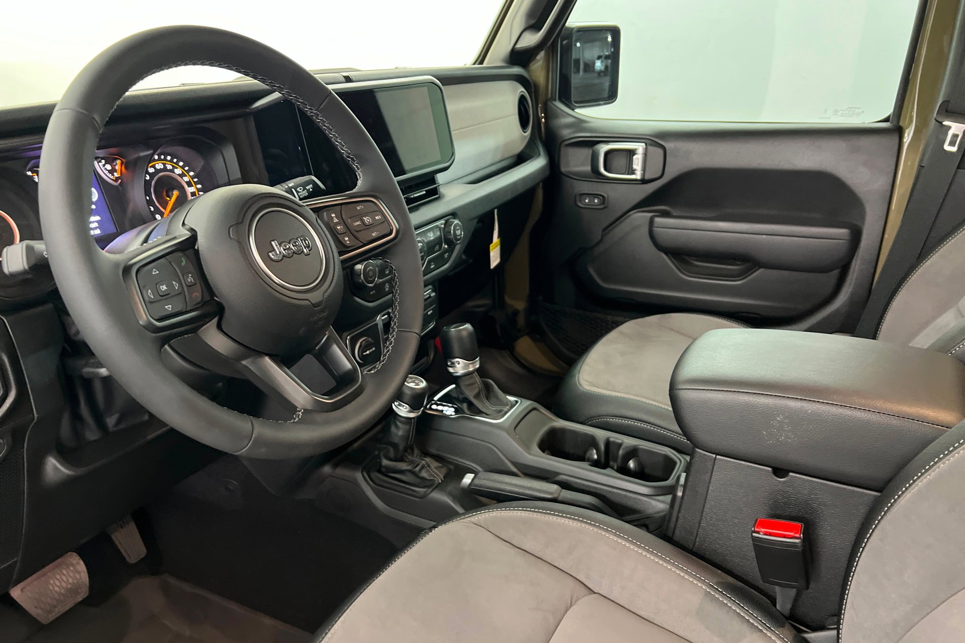 New 2025 41 Exterior Paint Jeep Sport S image 16