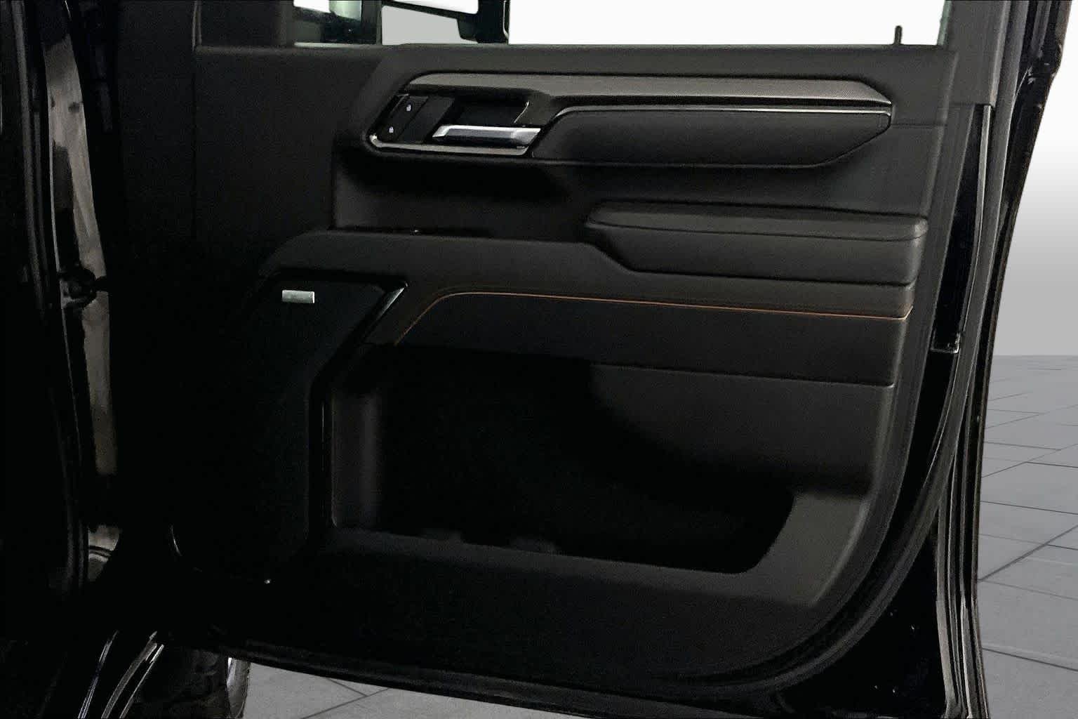 2025 GMC Sierra 3500HD AT4 - Photo 21