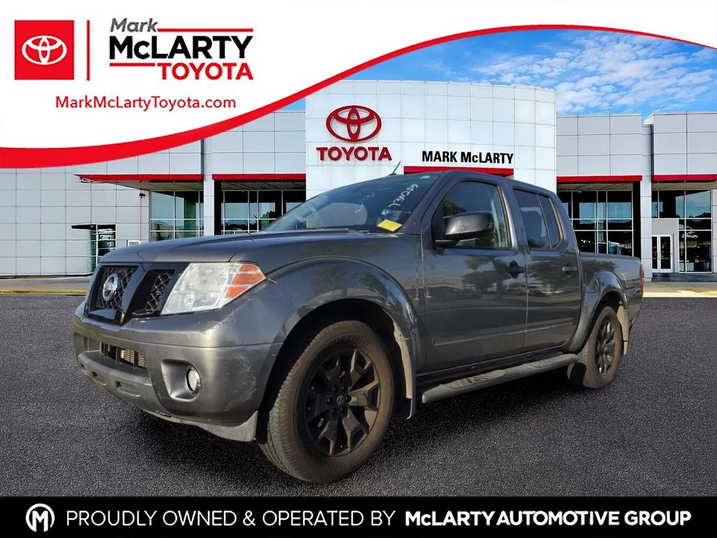 Used 2018 Gray Nissan SV image 1