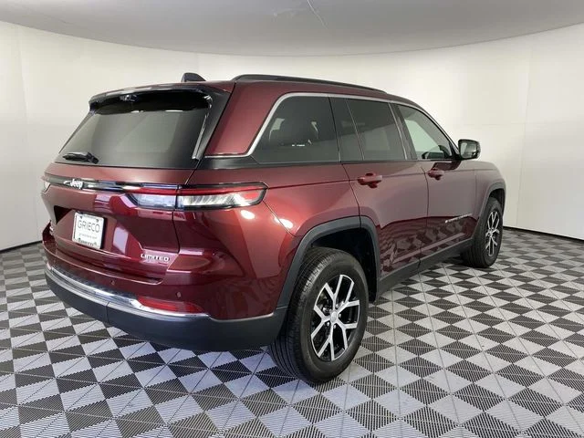 Used 2025 Red Jeep Limited image 10