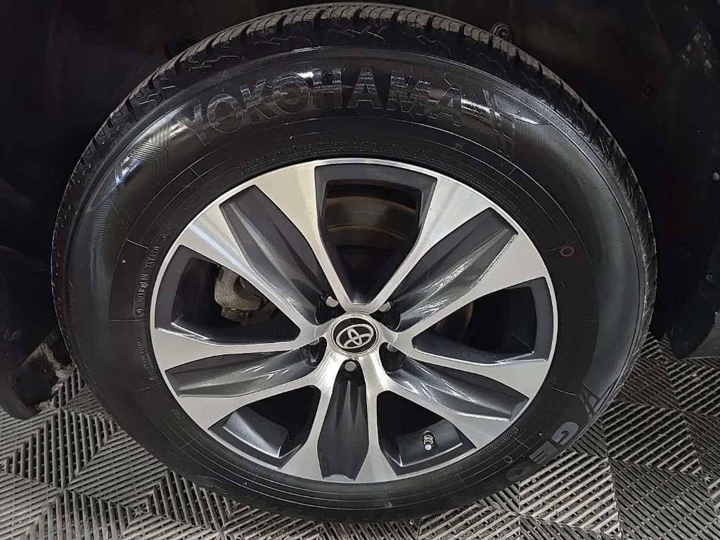 Used 2023 Magnetic Gray Metallic Toyota XLE image 14