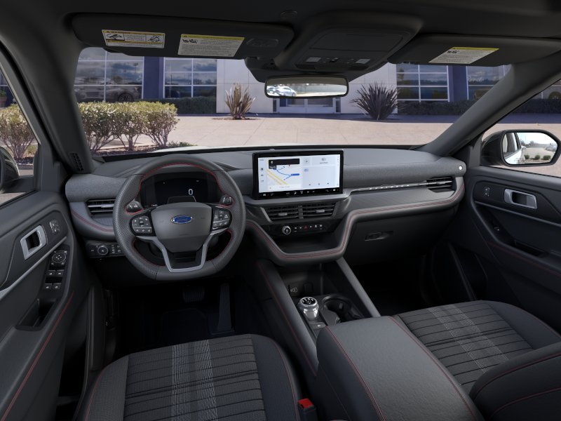 New 2026 Star White Metallic Tri-Coat Ford ST-Line image 9