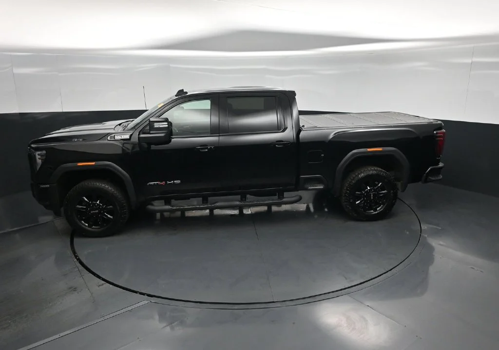 Used 2024 Black GMC AT4 image 37