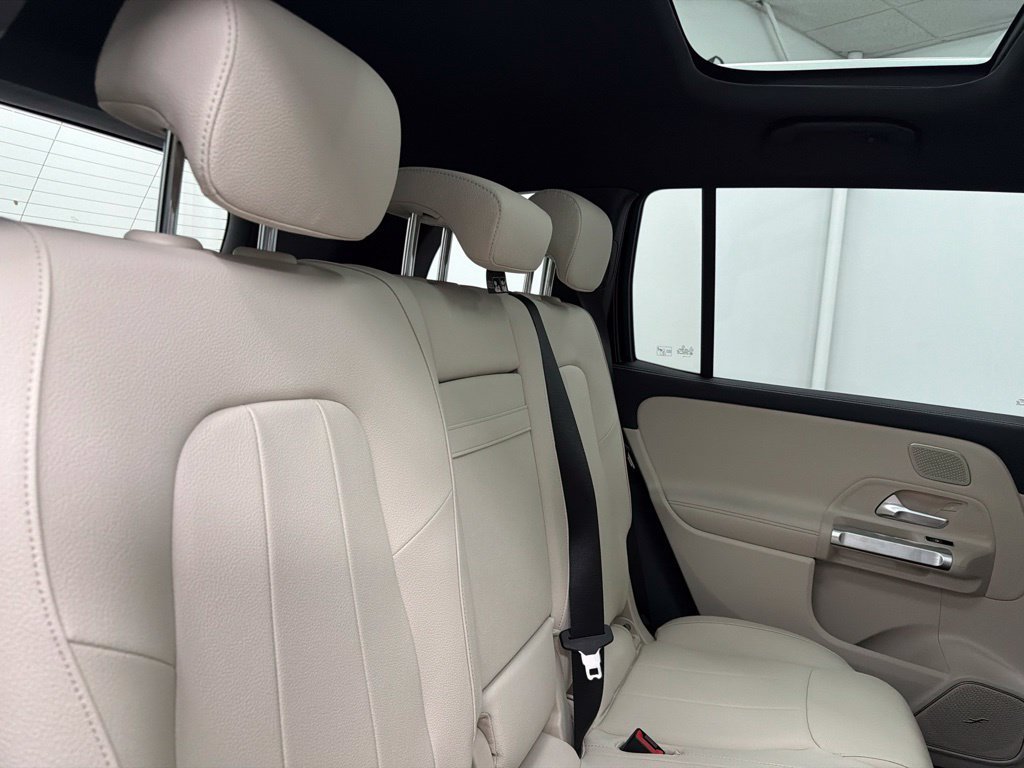 New 2026 Night Black Mercedes-Benz GLB 250 image 57