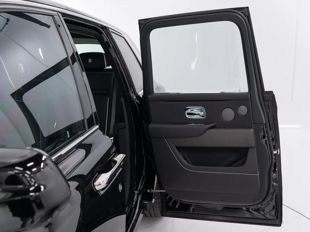 New 2027 Black Diamond Rolls-Royce  image 21